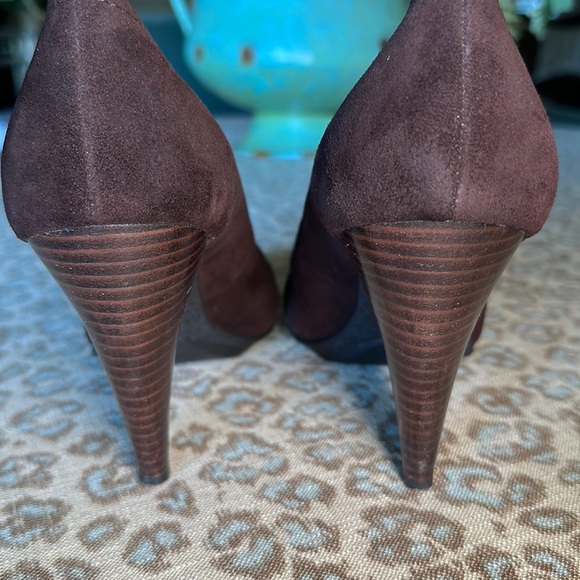 COACH heels - Picture 6 of 7